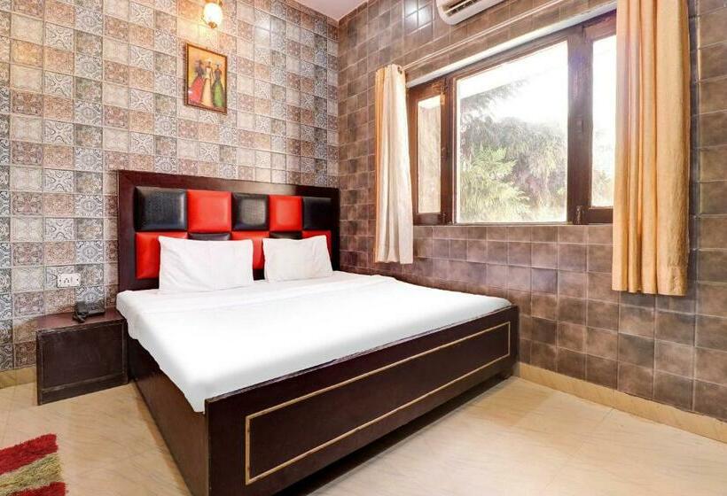 חדר קלאסי לשלושה, Spot On Hotel Kamal