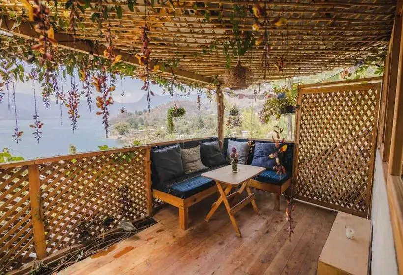 استودیوی استاندارد, Baraka Atitlán