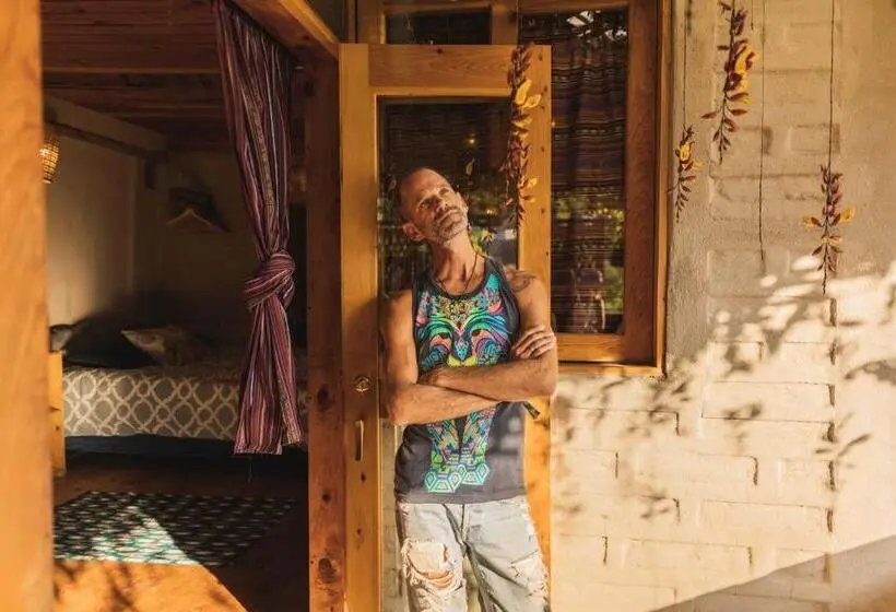 استودیوی استاندارد, Baraka Atitlán