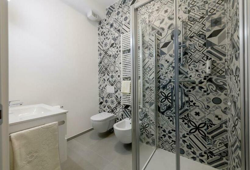 اتاق استاندارد با بالکن, B&b La Fontanella