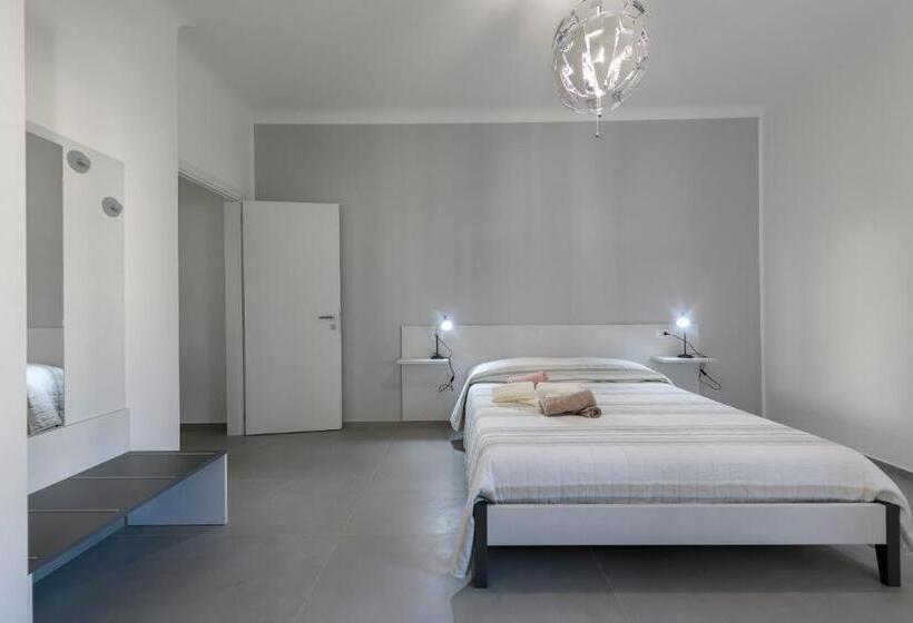 اتاق راحتی سه تخته, B&b La Fontanella