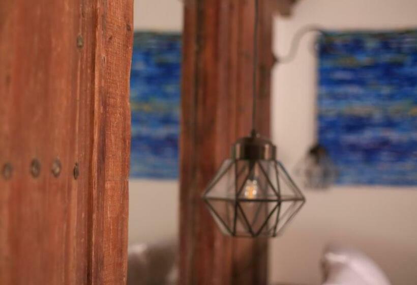 سوییت جونیور, Concepción Hotel Boutique Adults Only