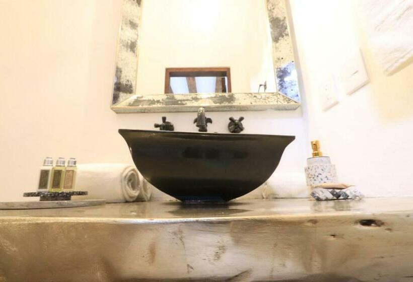 سوییت جونیور, Concepción Hotel Boutique Adults Only