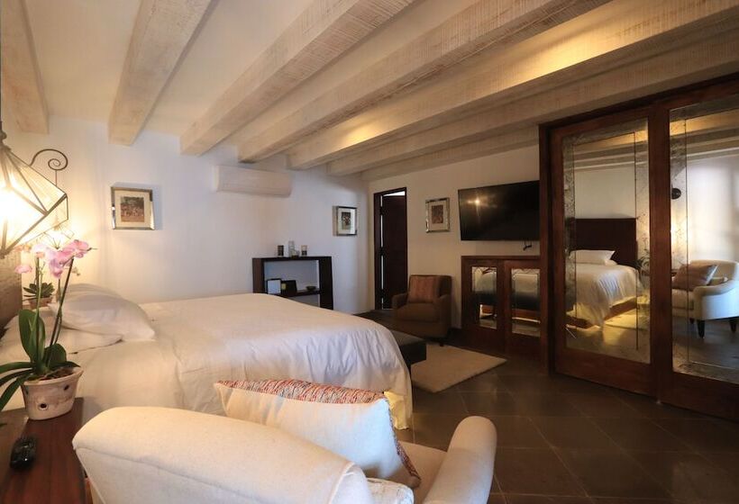 سوییت جونیور, Concepción Hotel Boutique Adults Only