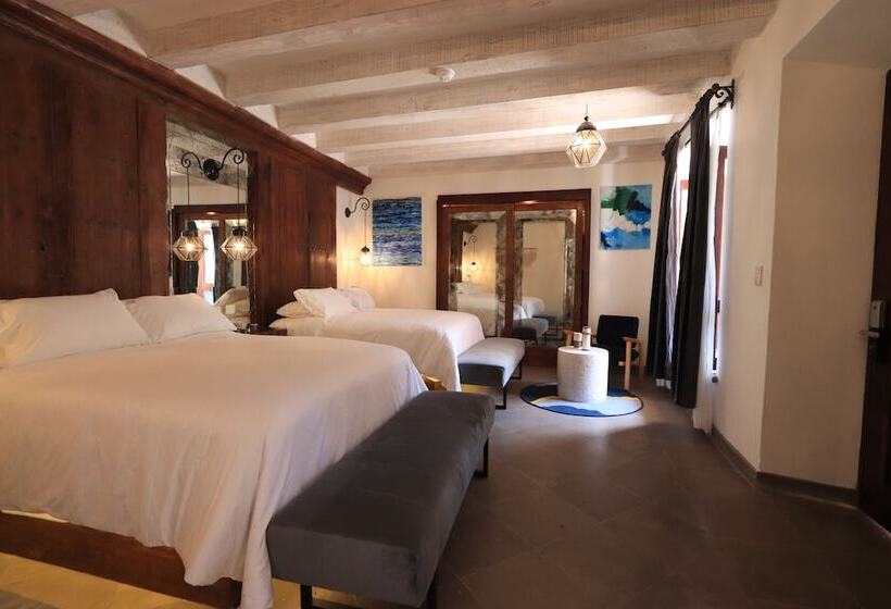 سوییت جونیور, Concepción Hotel Boutique Adults Only