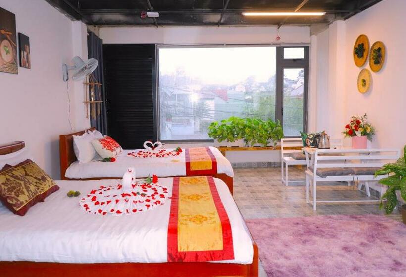 سوئیت جونیور با چشمانداز کوهستان, Thân Thiện Homestay đà Lạt