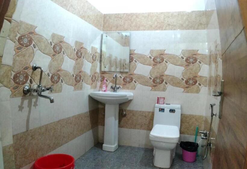 اتاق لوکس, Taj Backpackers Hostel