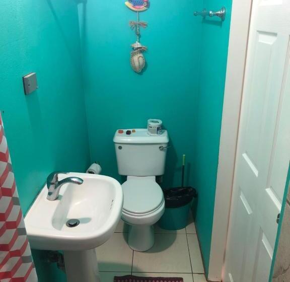 اتاق استاندارد, Fish Tobago Guesthouse Or Joy And Brandon Guesthouse