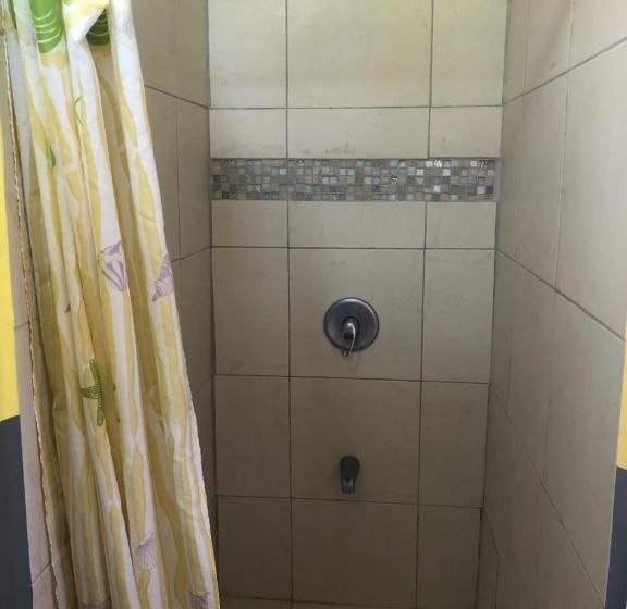 اتاق استاندارد با چشمانداز باغ, Fish Tobago Guesthouse Or Joy And Brandon Guesthouse