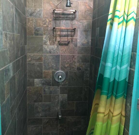 اتاق استاندارد با چشم‌انداز باغ, Fish Tobago Guesthouse Or Joy And Brandon Guesthouse
