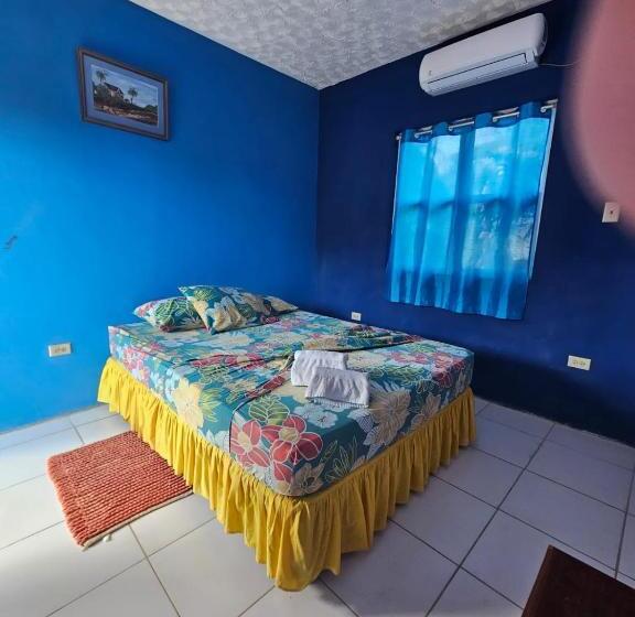 اتاق استاندارد با چشمانداز باغ, Fish Tobago Guesthouse Or Joy And Brandon Guesthouse