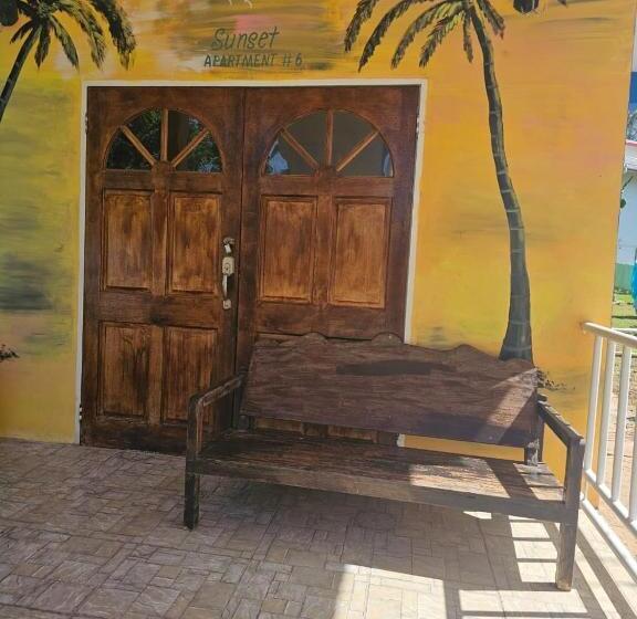 آپارتمان 1 خوابه, Fish Tobago Guesthouse Or Joy And Brandon Guesthouse