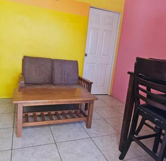 آپارتمان 1 خوابه, Fish Tobago Guesthouse Or Joy And Brandon Guesthouse