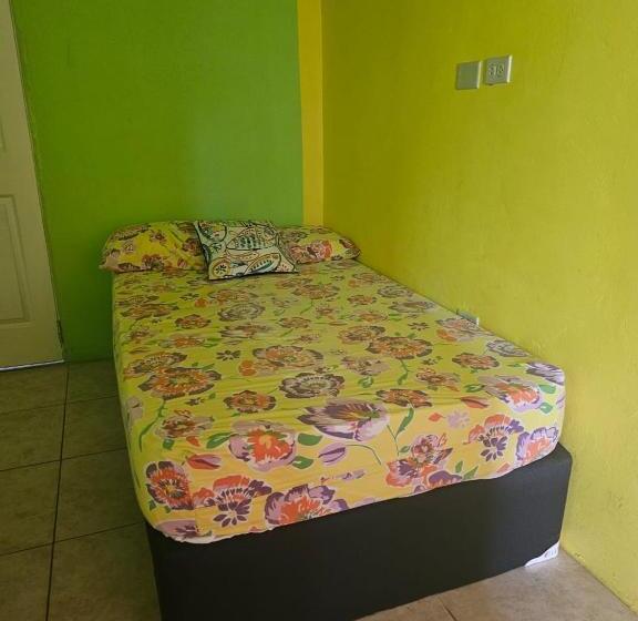 آپارتمان 1 خوابه, Fish Tobago Guesthouse Or Joy And Brandon Guesthouse