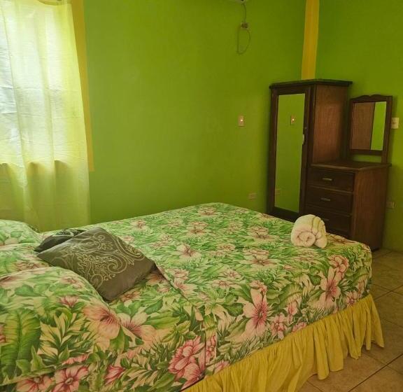 آپارتمان 1 خوابه, Fish Tobago Guesthouse Or Joy And Brandon Guesthouse