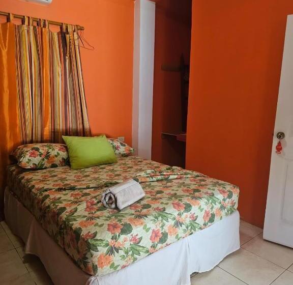 اتاق استاندارد, Fish Tobago Guesthouse Or Joy And Brandon Guesthouse