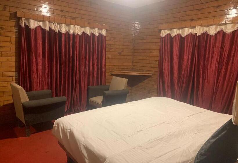 デラックスルーム, Roamate Hostel, Old Manali