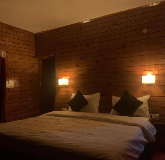 デラックスルーム, Roamate Hostel, Old Manali