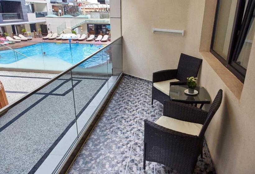 海の見える１ベッドルームアパートメント, Buildings