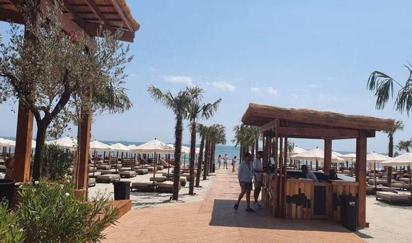 スタンダードスタジオ, Buildings