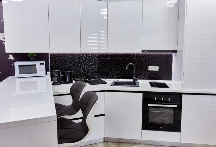 海の見える１ベッドルームアパートメント, Buildings