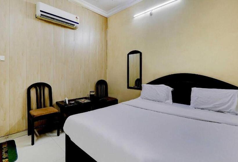 スタンダードルーム, Collection O Hotel Pal Avadh