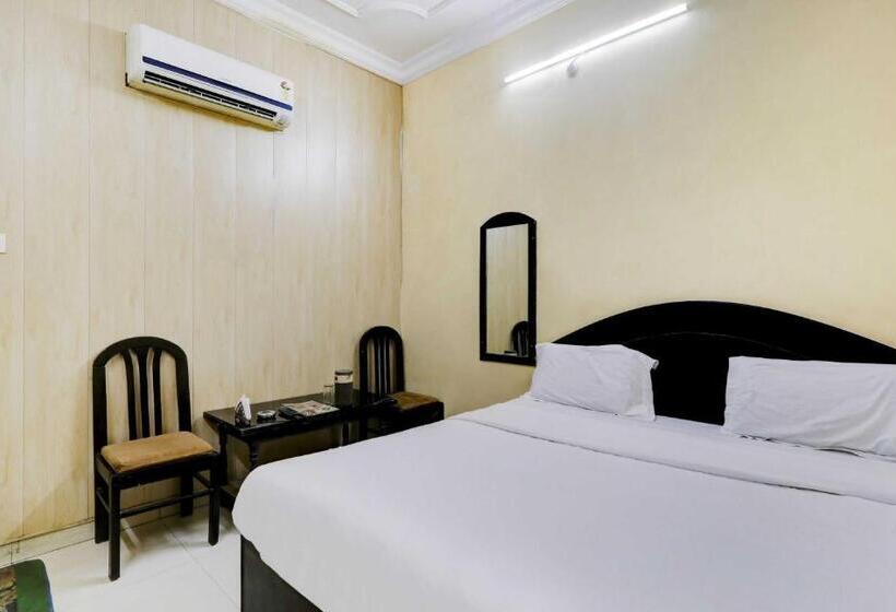 スタンダードルーム, Collection O Hotel Pal Avadh