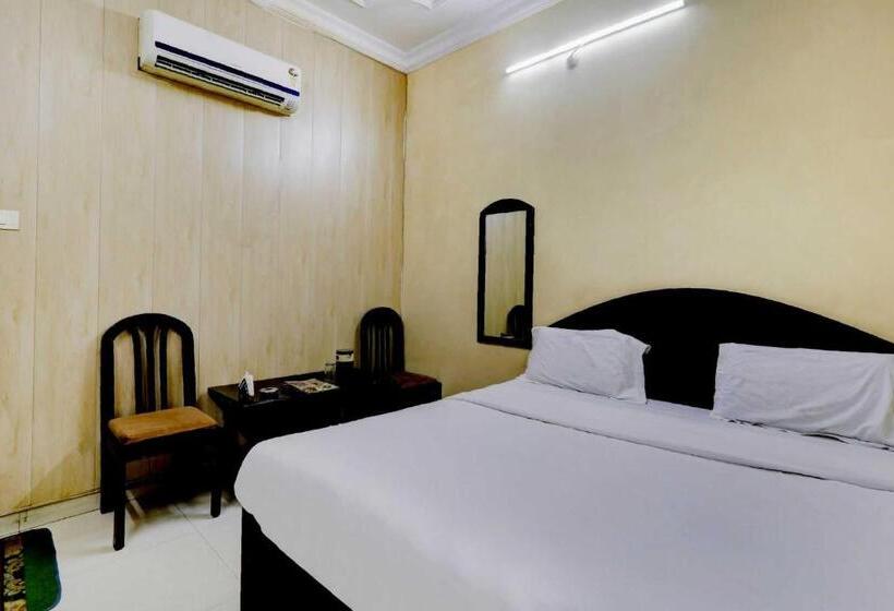 スタンダードルーム, Collection O Hotel Pal Avadh