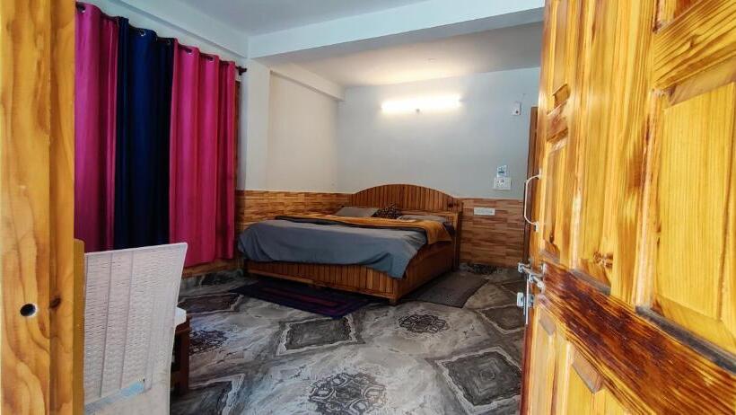 Deluxe room with river view, Flipsyde Retreat