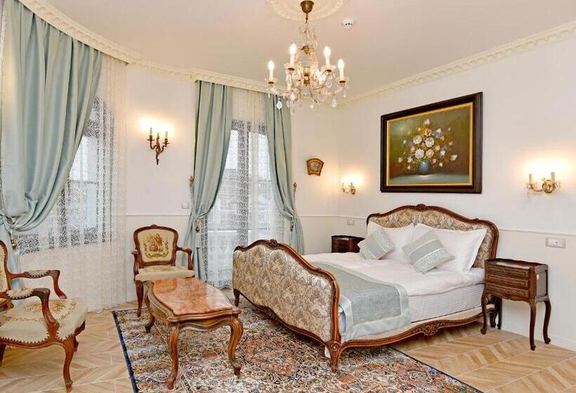 발코니 디럭스 룸, Royal