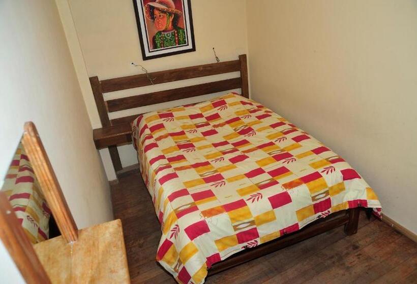 Quarto Estandar Banheiro Compartilhado, Casona Potosi