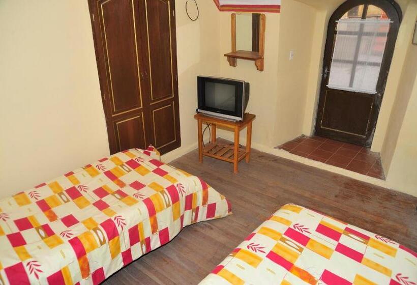 Quarto Estandar Banheiro Compartilhado, Casona Potosi