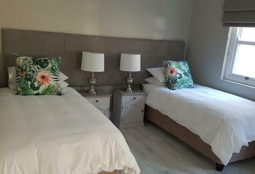 Дом 1 Спальня, Franschhoek Village House