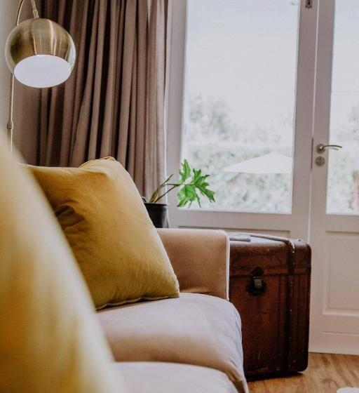 Дом 1 Спальня, Franschhoek Village House