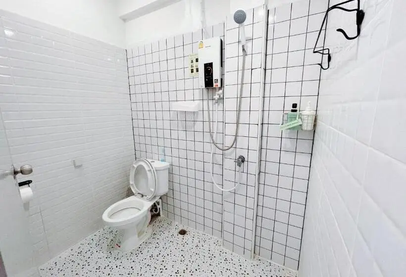 Standard Neljän Hengen Huone, Room Story Hostel