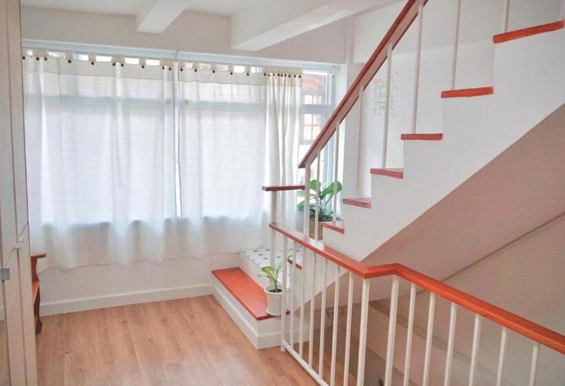 Standard room with outdoor bath, Room Story Hostel