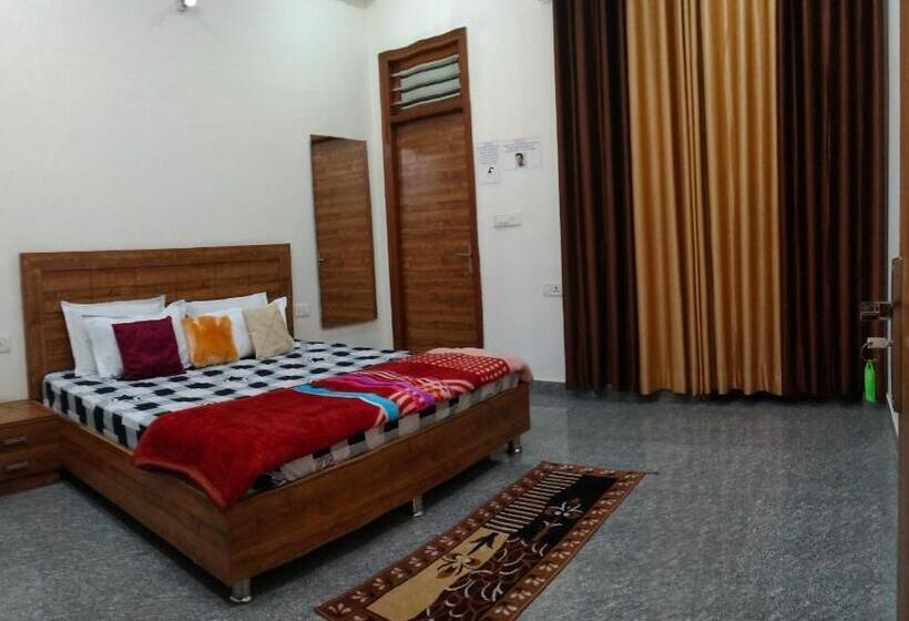 经济房, Taj Street Hostel