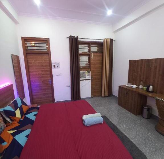 اتاق اکونومی, Taj Street Hostel