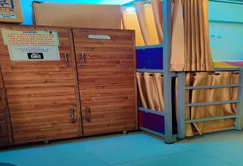 تختخواب در اتاق مشترک, Taj Street Hostel