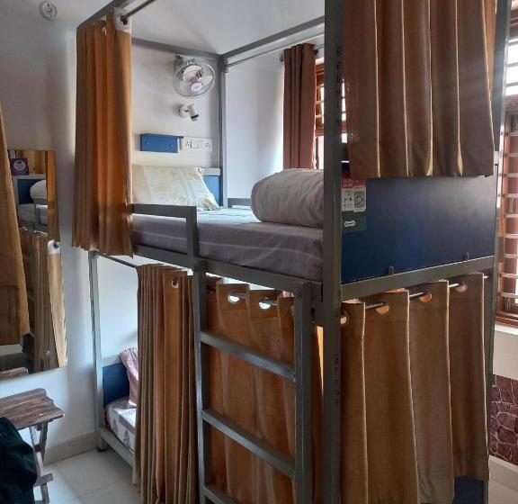 تختخواب در اتاق مشترک, Taj Street Hostel