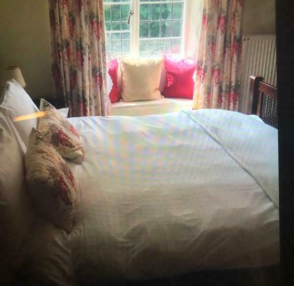 스탠다드 룸, Horse & Hound Inn