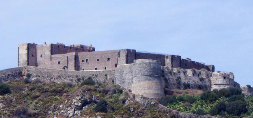 Triple Room Sea View, B&b Musìa