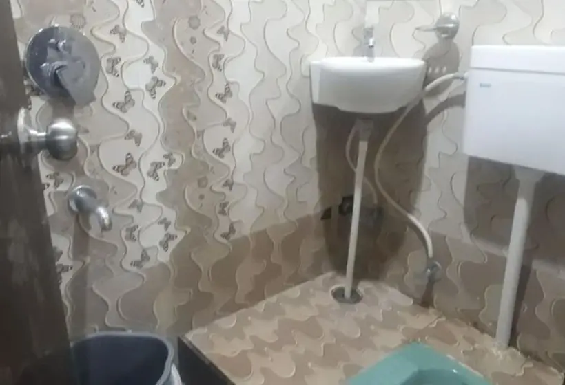 Chambre Quadruple Deluxe, Arzoo Palace