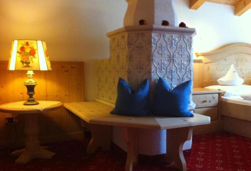 اتاق لوکس, Garni La Bercia