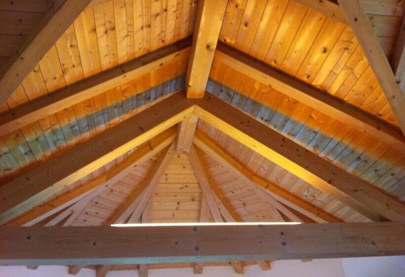 اتاق لوکس, Garni La Bercia