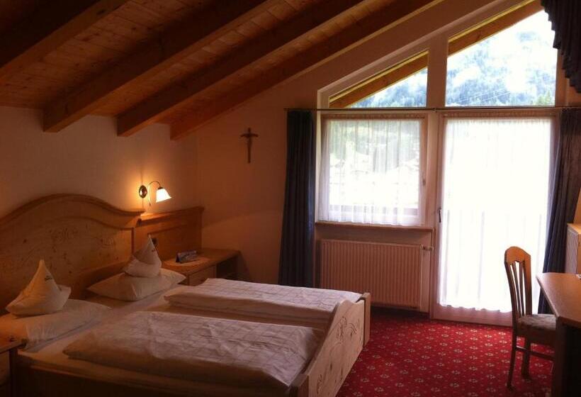 اتاق لوکس, Garni La Bercia