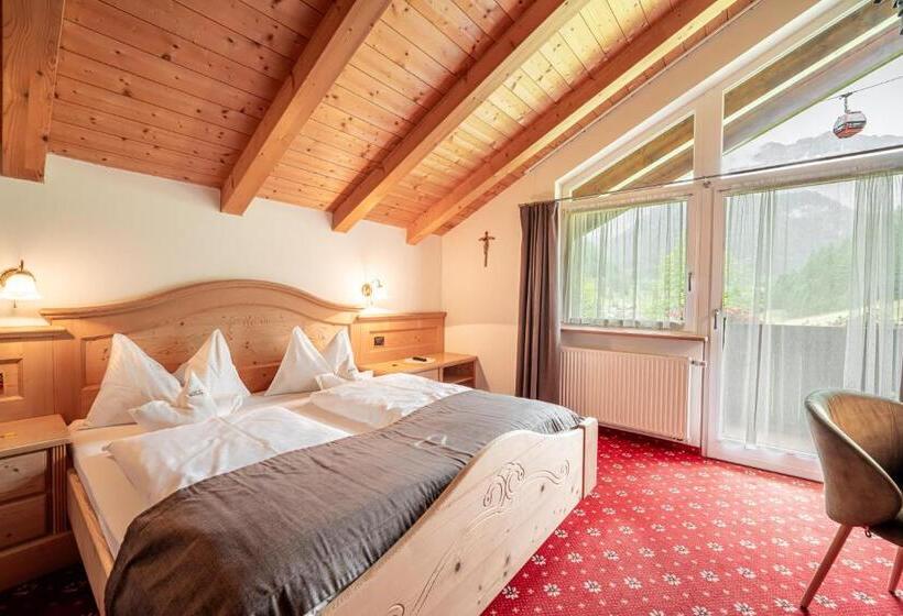 اتاق لوکس, Garni La Bercia