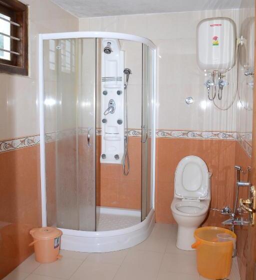 חדר דחוקס עם מיטת קינג, Rainbowcottages