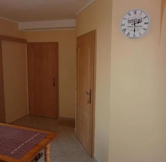 اتاق استاندارد سه تخته با چشمانداز باغ, Penzion čech