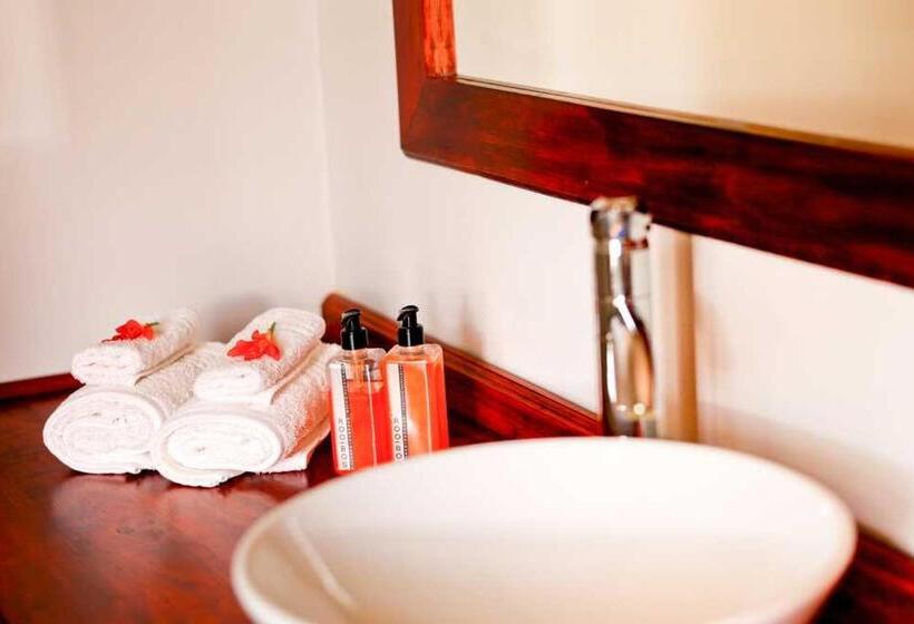 اتاق استاندارد, Thorntree Country Lodge